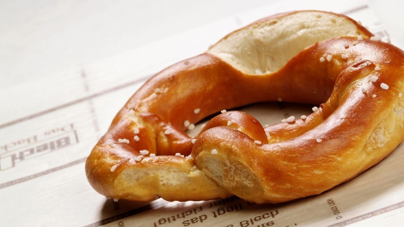 bretzel sur papier sulfurisé