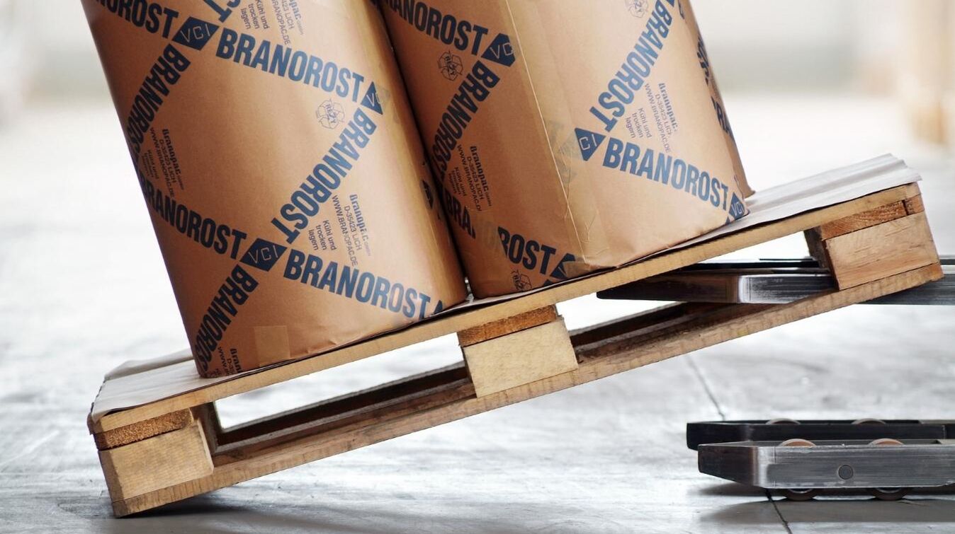 BRANOgrip anti-slip paper as a pallet liner